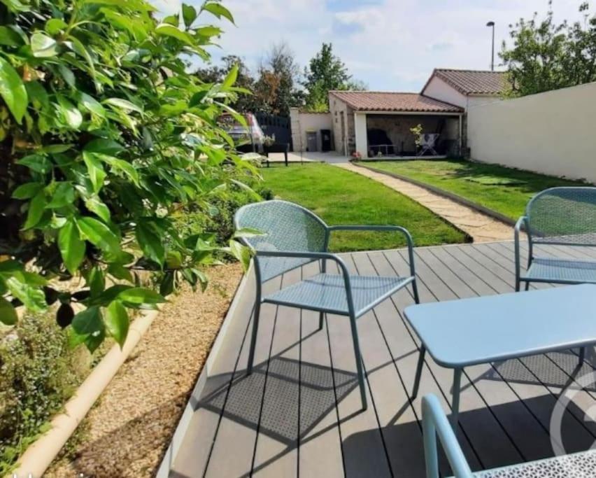 Maison en pierre avec jardin à 15 min des plages Saint-Benoist-sur-Mer Exterior foto