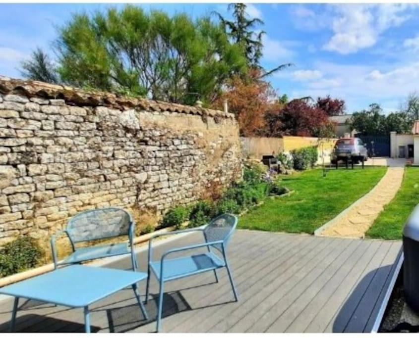 Maison en pierre avec jardin à 15 min des plages Saint-Benoist-sur-Mer Exterior foto